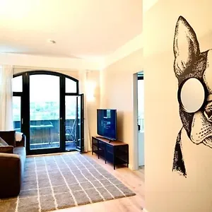 Neu Lofts In Kulturdenkmal Nähe Zentrum Apartment